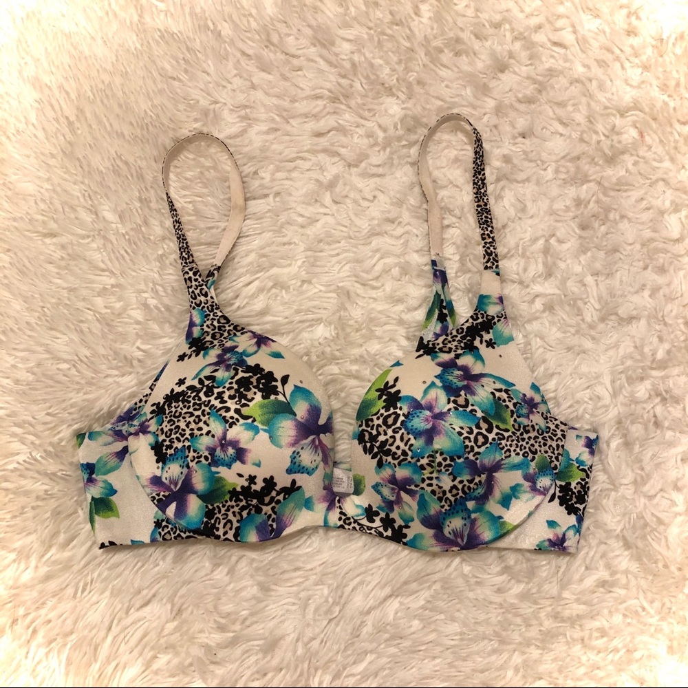 Victoria’s Secret push-up bra 34B